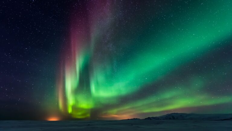 Cruisin’ for the Northern Lights: 6 Awesome Picks